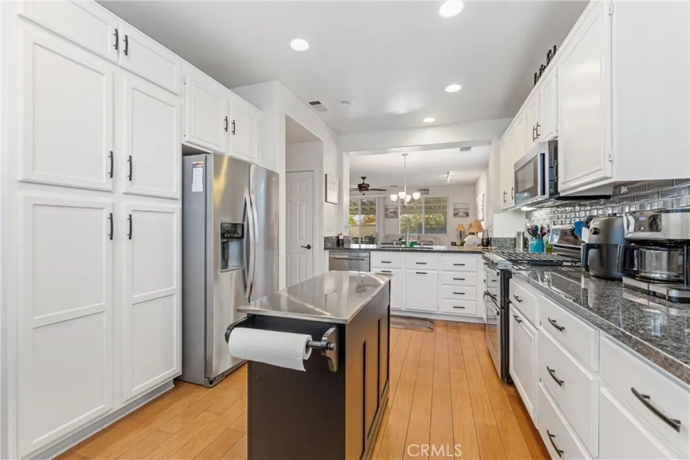 4659 W Ave J4 Lancaster, CA 93536