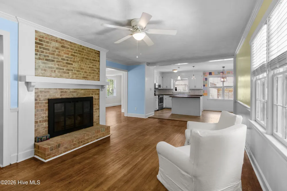1909 Fairview Way Greenville, NC 27858