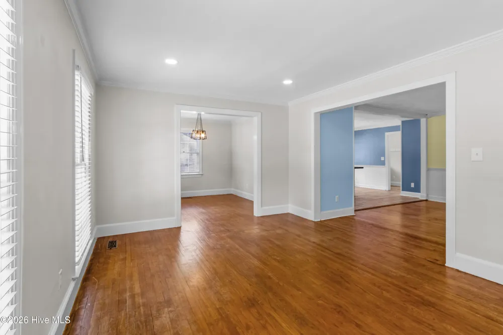 1909 Fairview Way Greenville, NC 27858