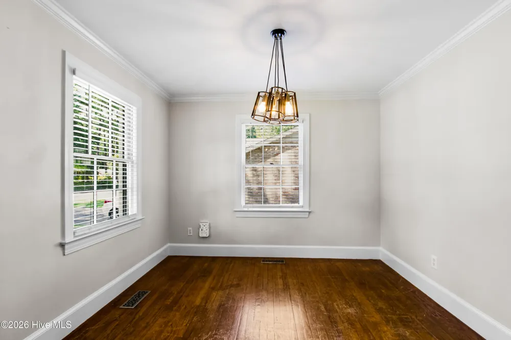 1909 Fairview Way Greenville, NC 27858