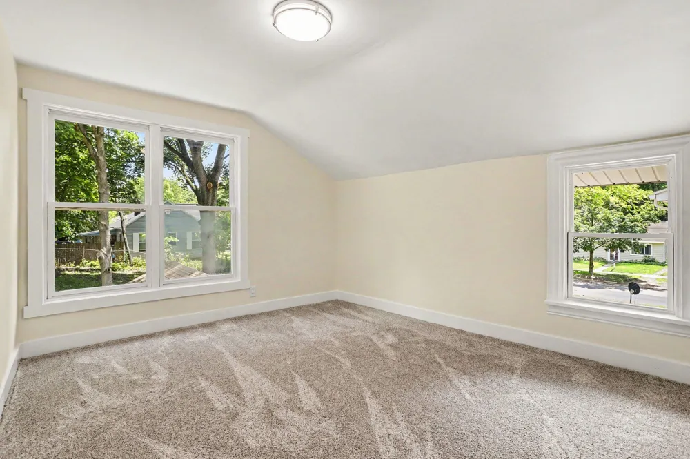 320 Trimble Avenue Kalamazoo, MI 49048