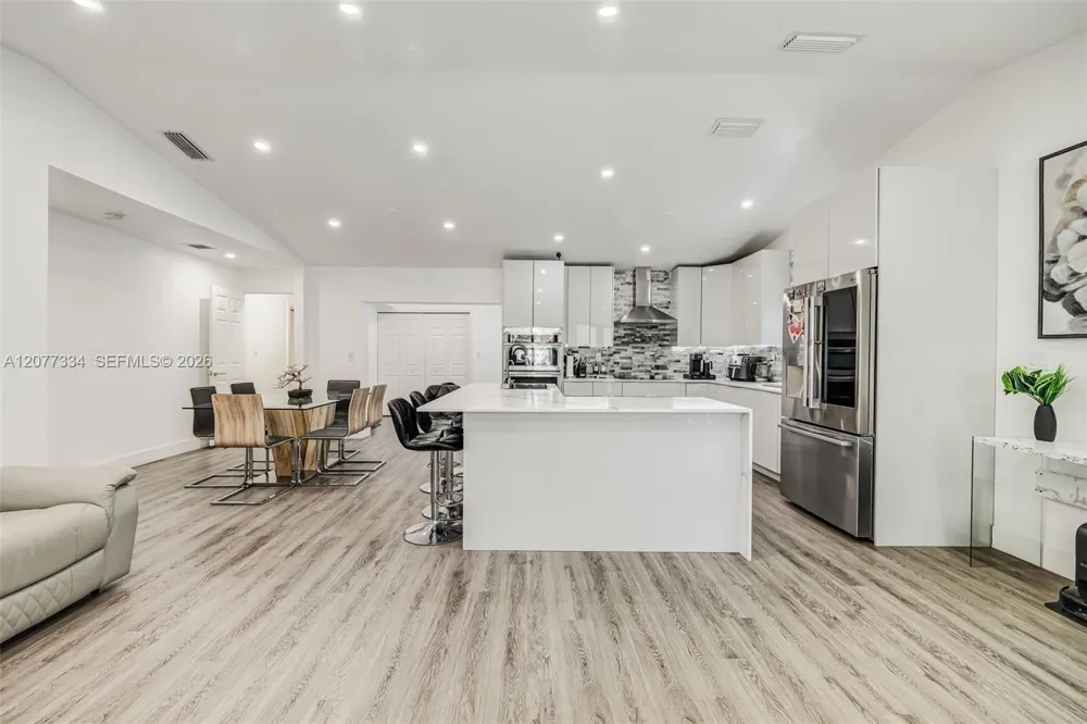 5923 SW 147th Pl Miami, FL 33193