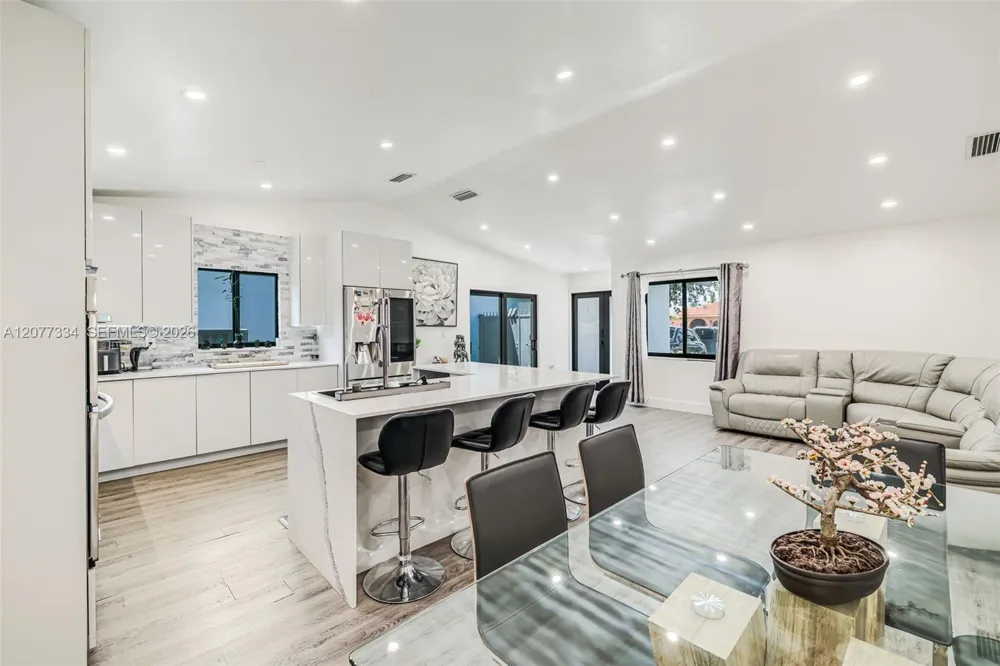 5923 SW 147th Pl Miami, FL 33193