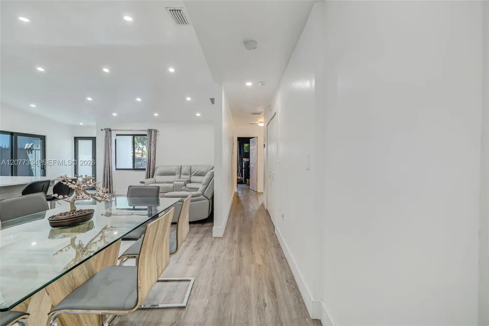 5923 SW 147th Pl Miami, FL 33193