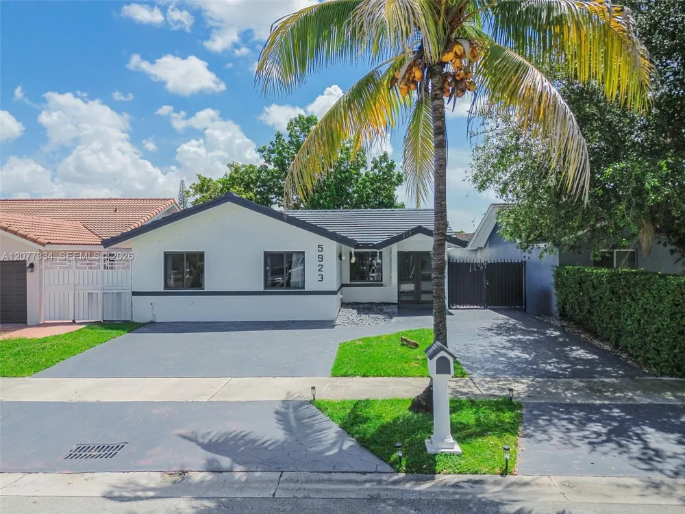 5923 SW 147th Pl Miami, FL 33193