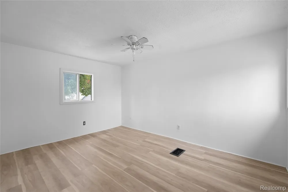147 Charles Street River Rouge City, MI 48218