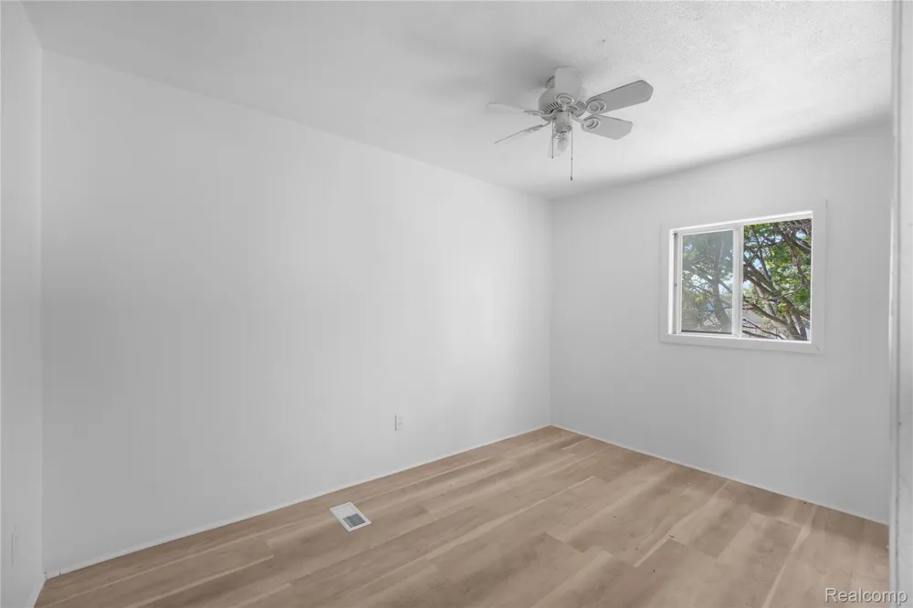 147 Charles Street River Rouge City, MI 48218