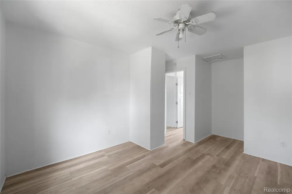 147 Charles Street River Rouge City, MI 48218