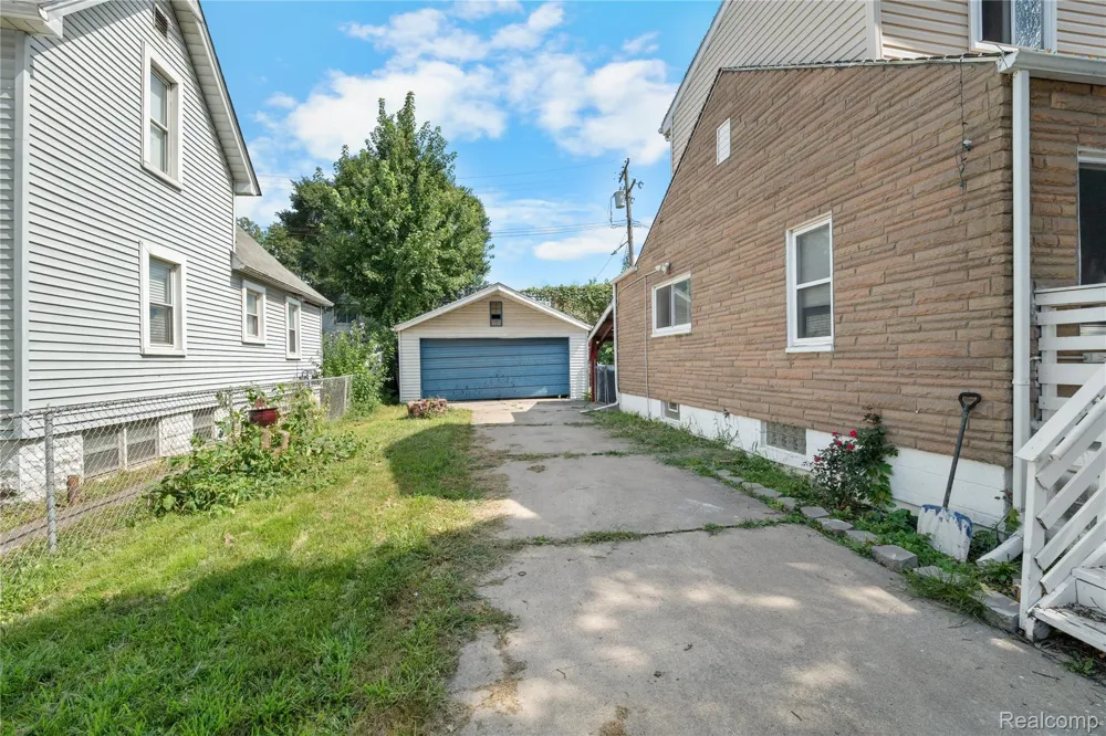 147 Charles Street River Rouge City, MI 48218
