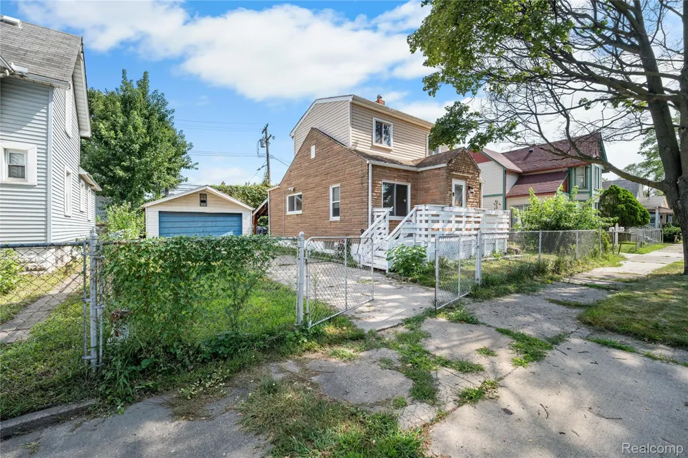 147 Charles Street River Rouge City, MI 48218