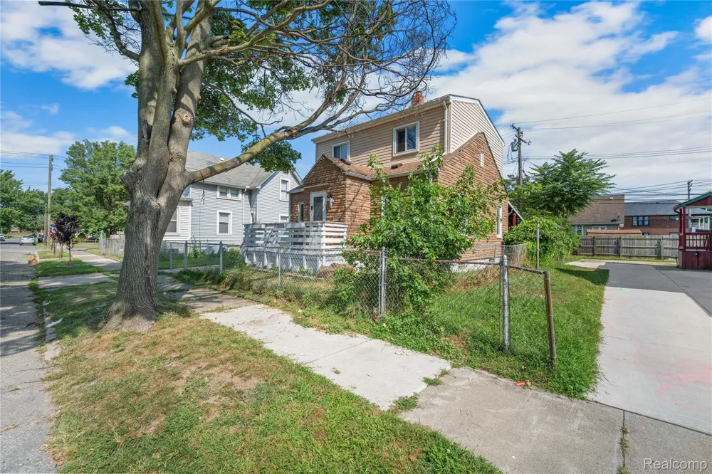 147 Charles Street River Rouge City, MI 48218
