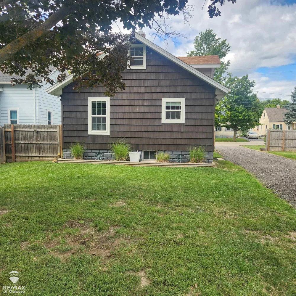 809 Ryan Street Owosso City, MI 48867