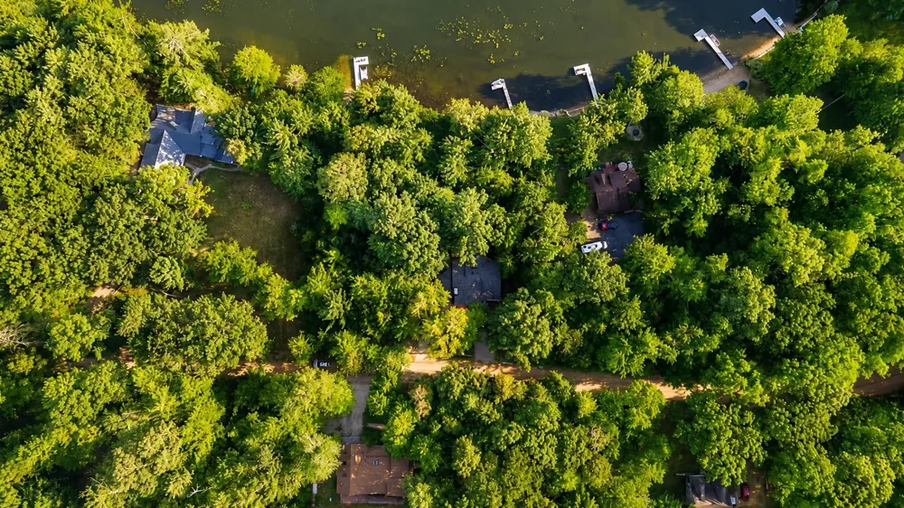 11575 Fredmar Green Lake Township, MI 49643