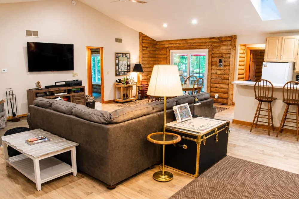 11575 Fredmar Green Lake Township, MI 49643