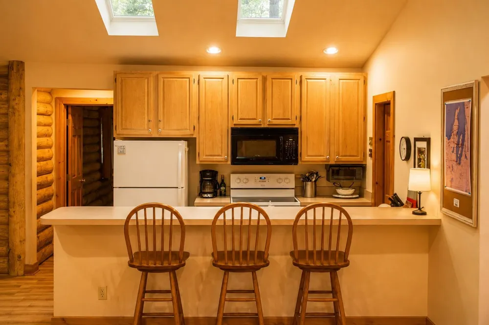 11575 Fredmar Green Lake Township, MI 49643