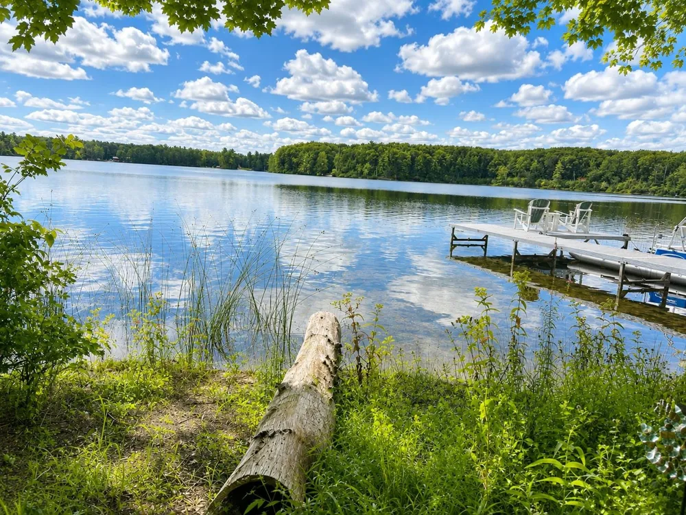 11575 Fredmar Green Lake Township, MI 49643