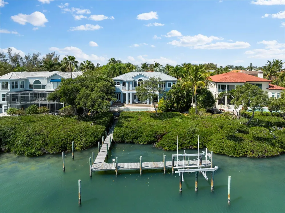 757 HIDEAWAY BAY DRIVE Longboat Key, FL 34228