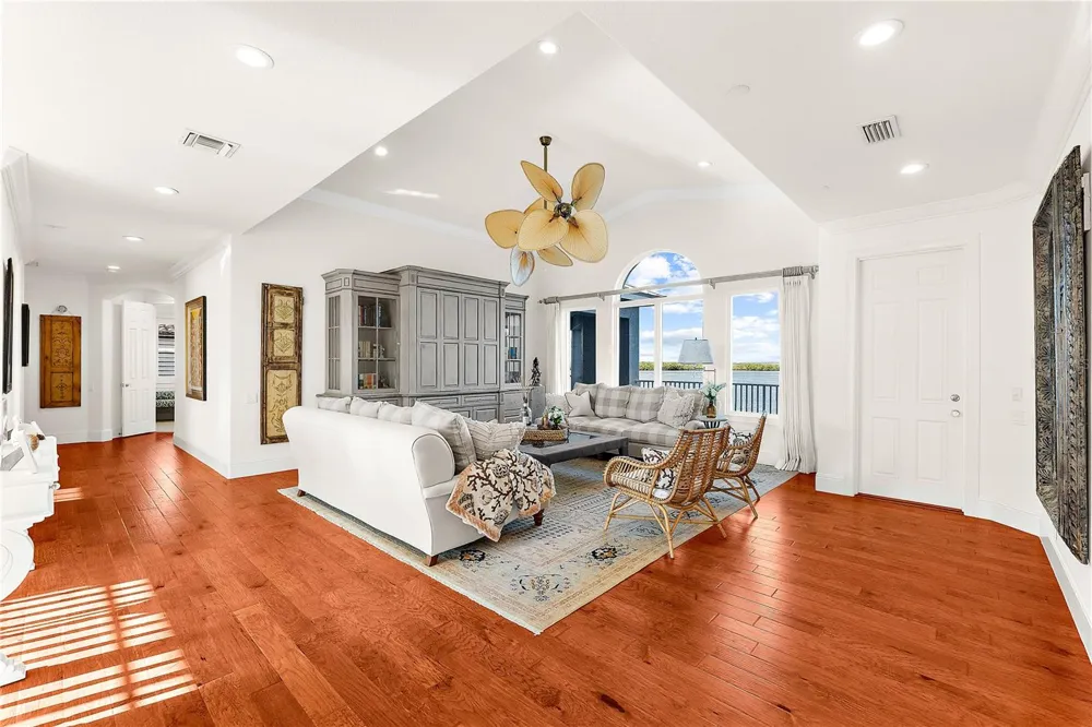 757 HIDEAWAY BAY DRIVE Longboat Key, FL 34228