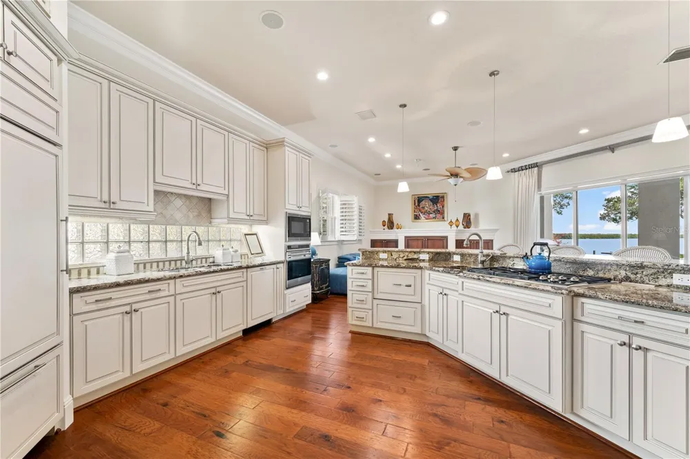 757 HIDEAWAY BAY DRIVE Longboat Key, FL 34228