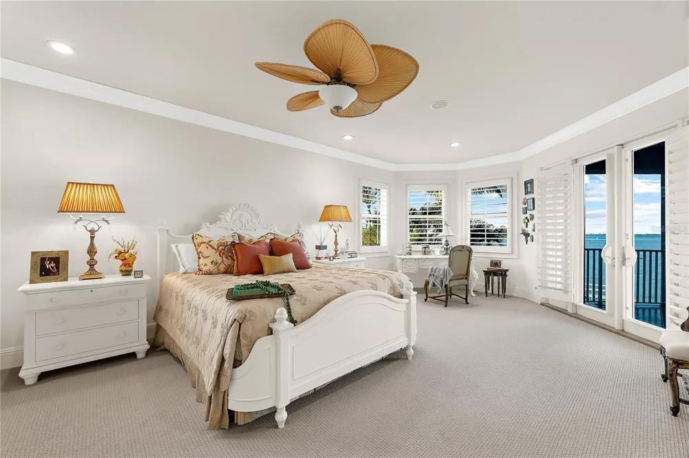 757 HIDEAWAY BAY DRIVE Longboat Key, FL 34228