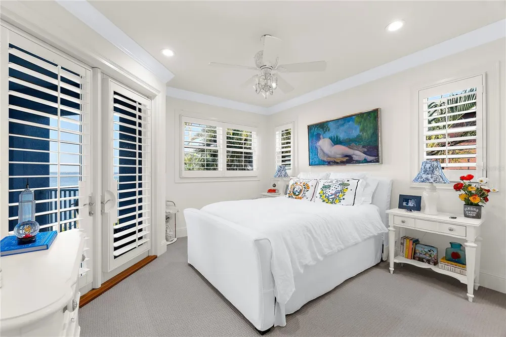 757 HIDEAWAY BAY DRIVE Longboat Key, FL 34228