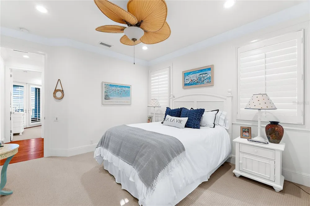 757 HIDEAWAY BAY DRIVE Longboat Key, FL 34228