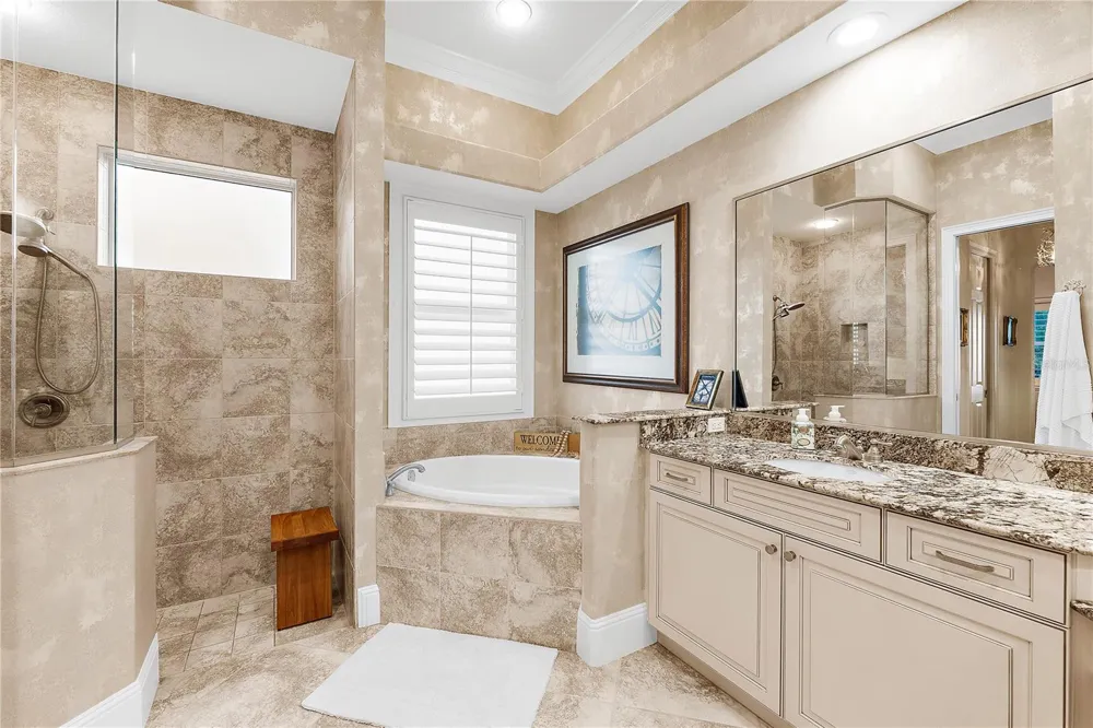757 HIDEAWAY BAY DRIVE Longboat Key, FL 34228
