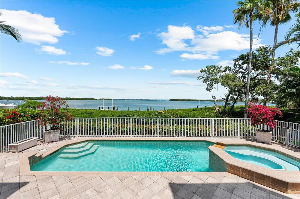 757 HIDEAWAY BAY DRIVE Longboat Key, FL 34228