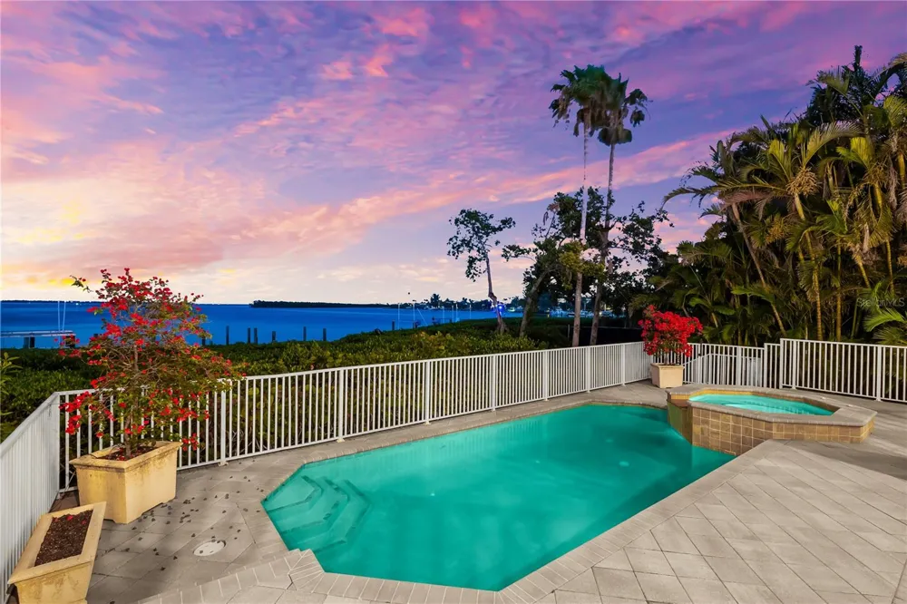 757 HIDEAWAY BAY DRIVE Longboat Key, FL 34228