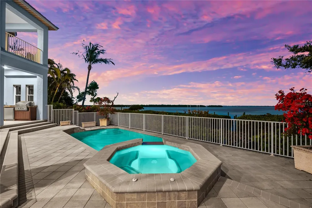 757 HIDEAWAY BAY DRIVE Longboat Key, FL 34228