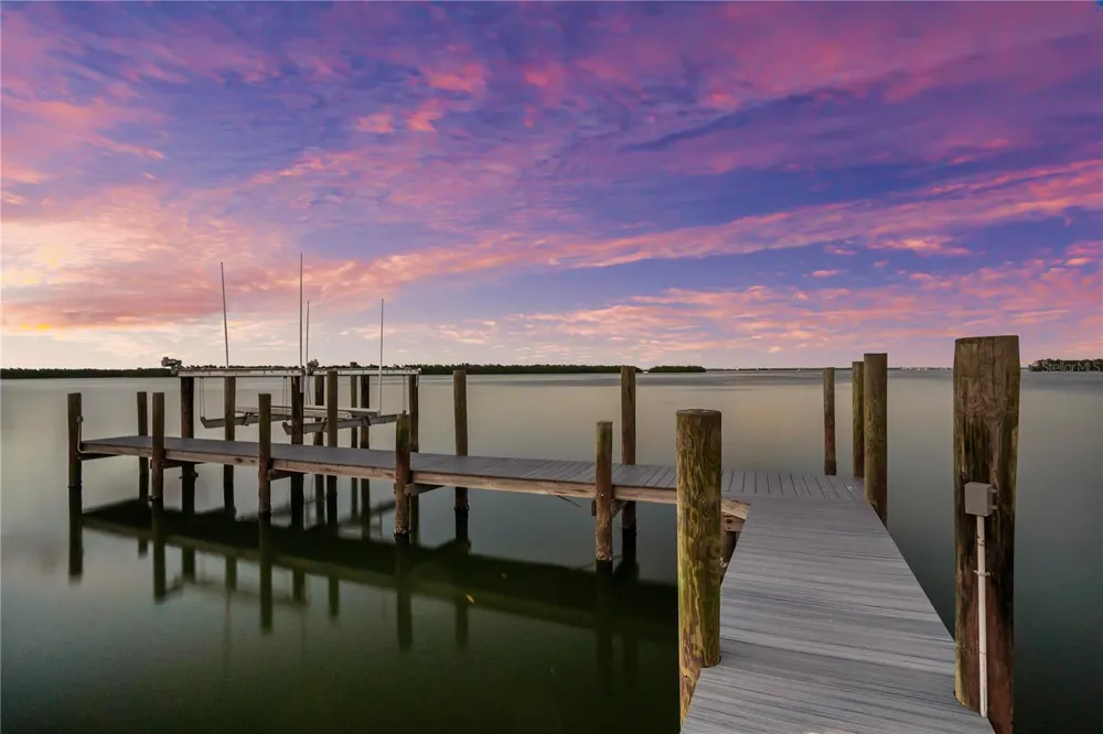 757 HIDEAWAY BAY DRIVE Longboat Key, FL 34228