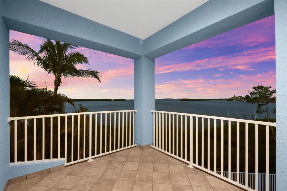 757 HIDEAWAY BAY DRIVE Longboat Key, FL 34228