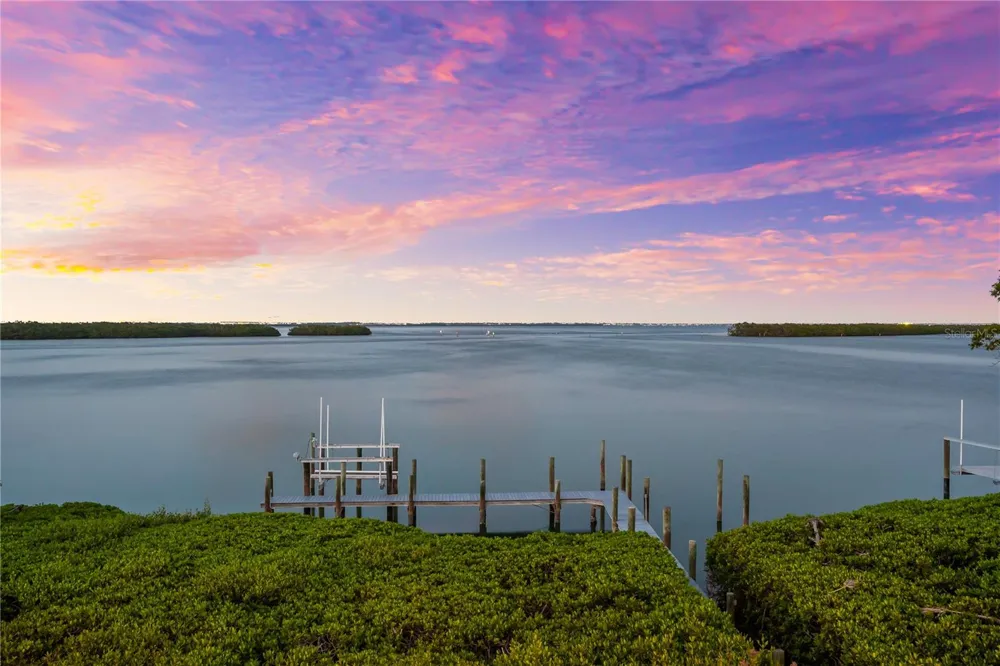 757 HIDEAWAY BAY DRIVE Longboat Key, FL 34228