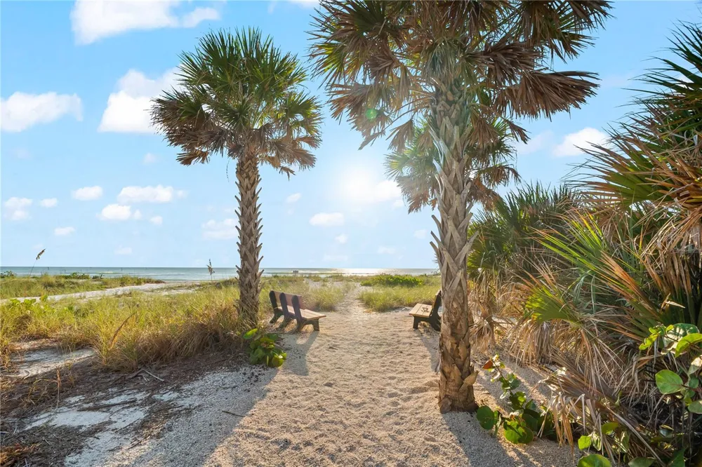 757 HIDEAWAY BAY DRIVE Longboat Key, FL 34228