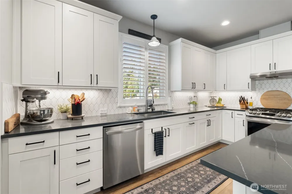 10849 NE Apple Tree Point Lane Kingston, WA 98346