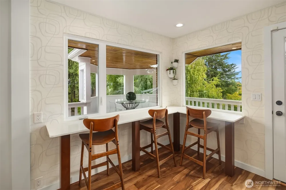 6635 57th Avenue NE Seattle, WA 98115