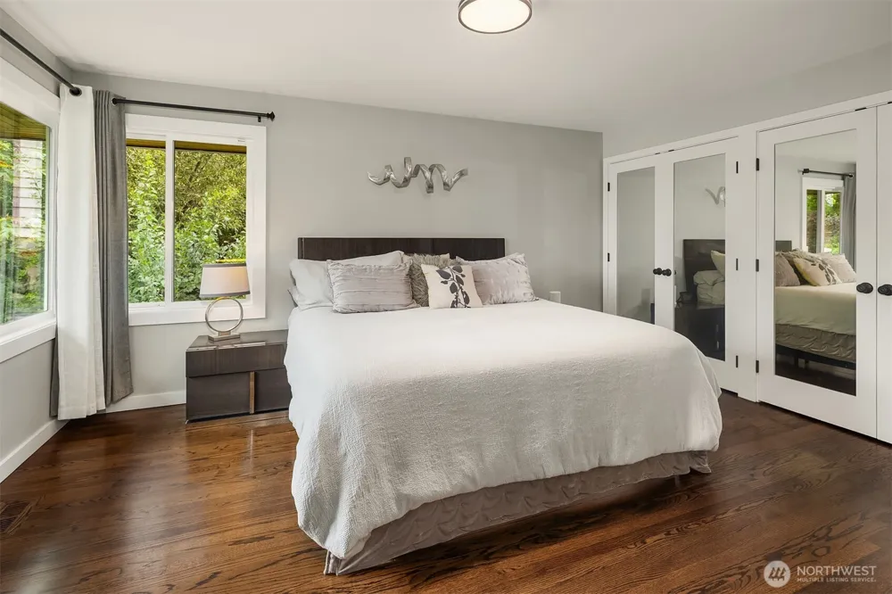 6635 57th Avenue NE Seattle, WA 98115