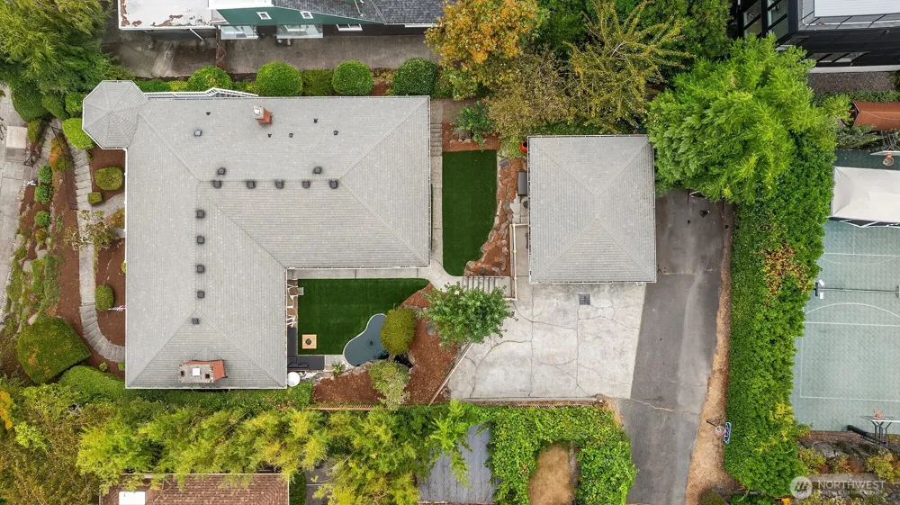6635 57th Avenue NE Seattle, WA 98115