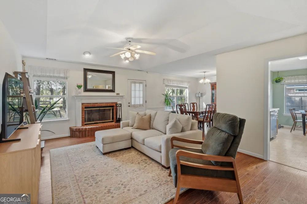 135 Hawthorne DR Guyton, GA 31312