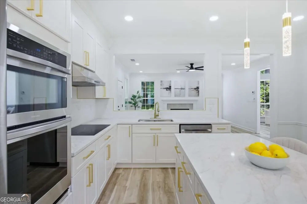 5059 Club Vista PT Stone Mountain, GA 30088