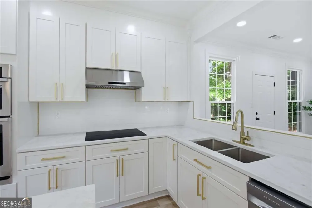 5059 Club Vista PT Stone Mountain, GA 30088