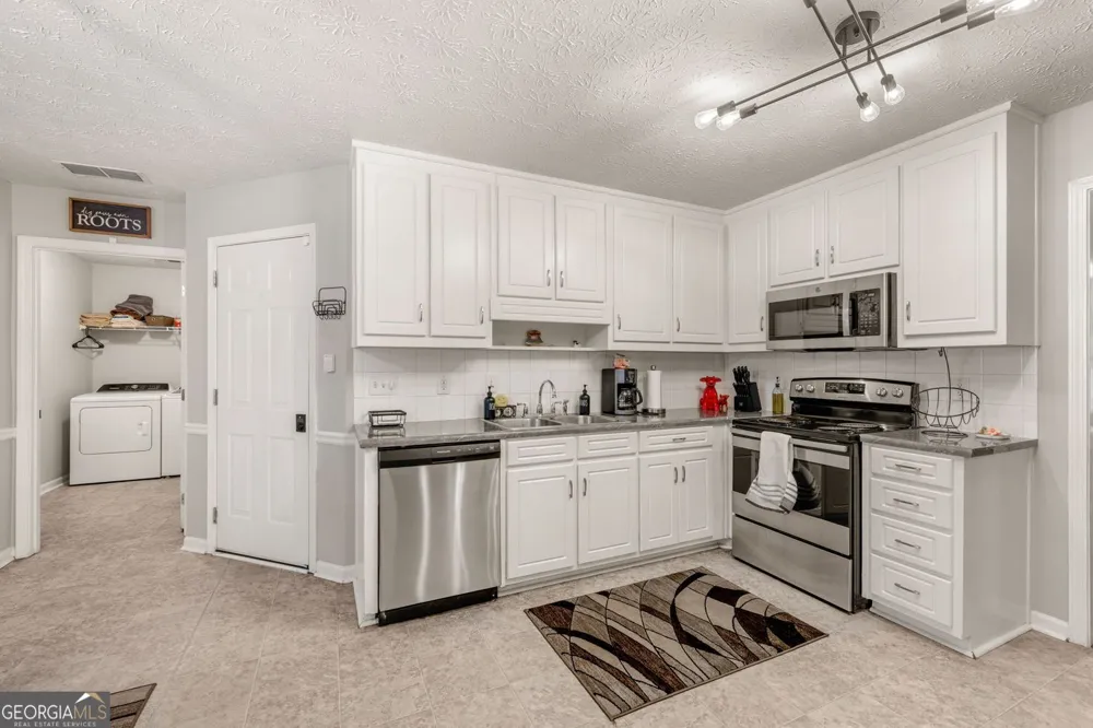 410 Winston Manor DR Winder, GA 30680