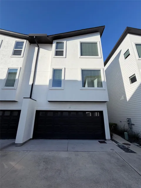 1417 Kramer Ln #23