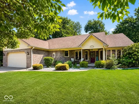 939 Silver Creek Way