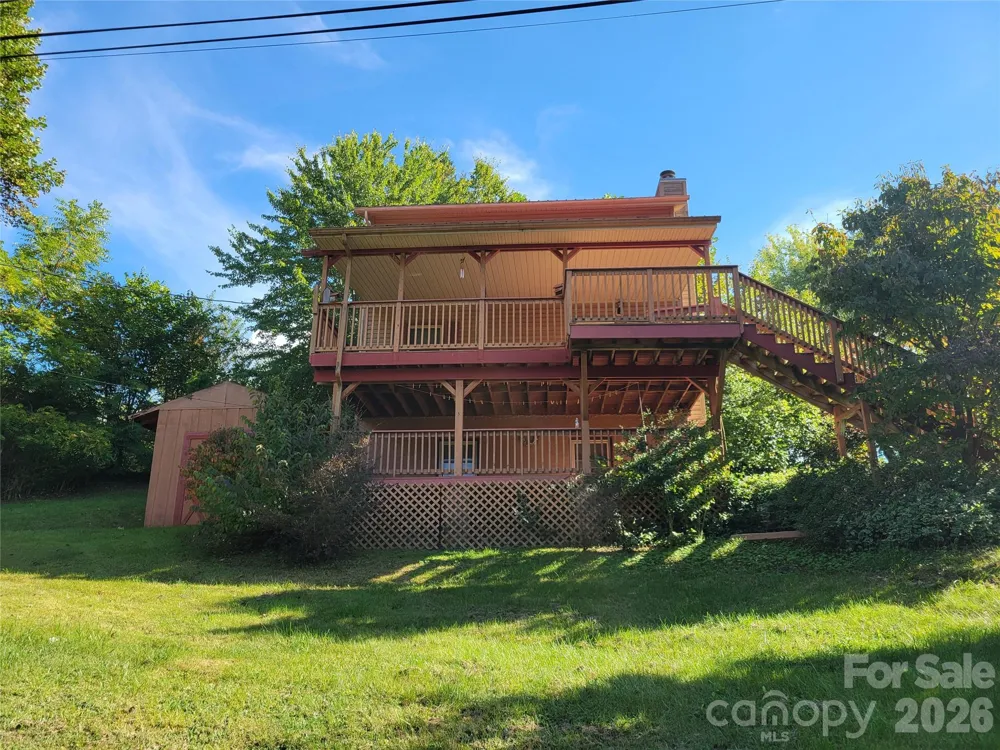 507 Utah Mountain Road Waynesville, NC 28785