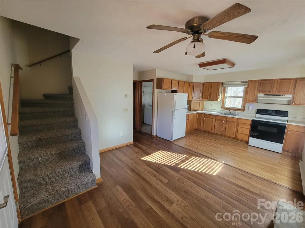 507 Utah Mountain Road Waynesville, NC 28785