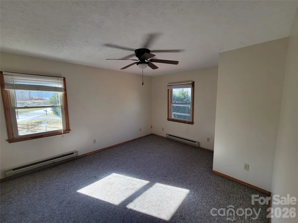 507 Utah Mountain Road Waynesville, NC 28785