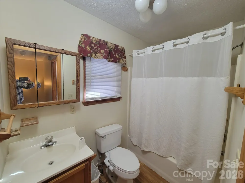 507 Utah Mountain Road Waynesville, NC 28785