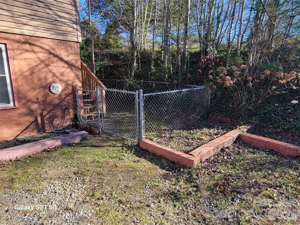 507 Utah Mountain Road Waynesville, NC 28785