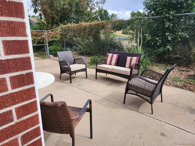 1026 W Princeton Place Englewood, CO 80110